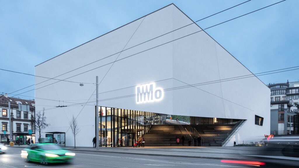 Menininkas architektūroje