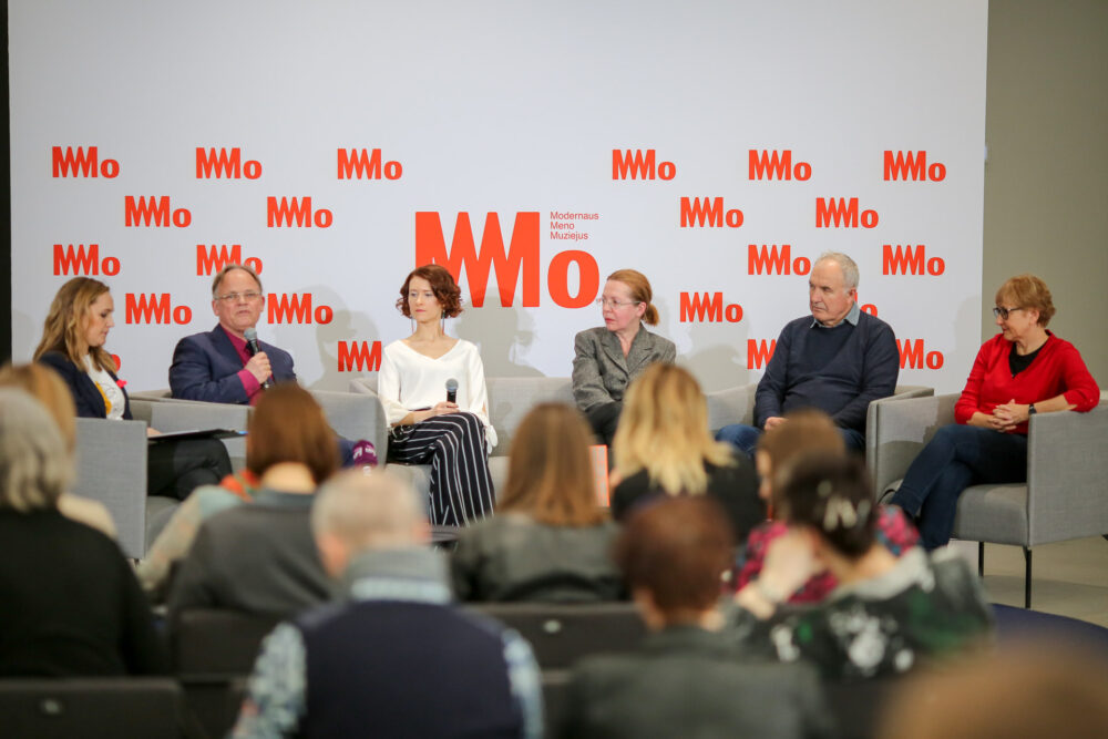 MO muziejus | paroda | žmogus gyvūnas robotas